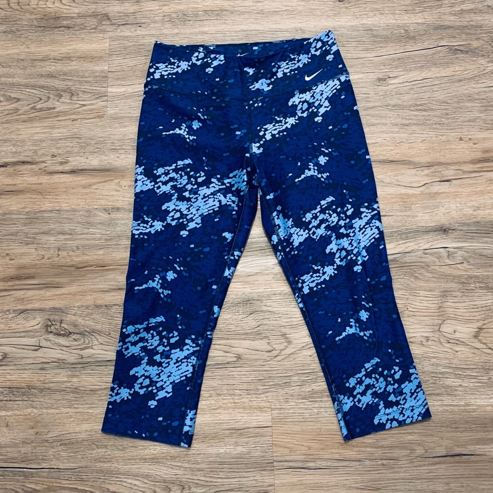 Nike Dri-Fit Athletic Workout Capri Legging